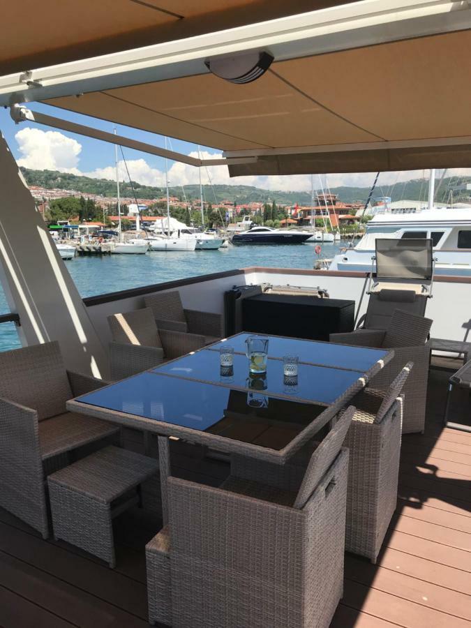 Floating House Blue Moon Villa Portoroz Ngoại thất bức ảnh